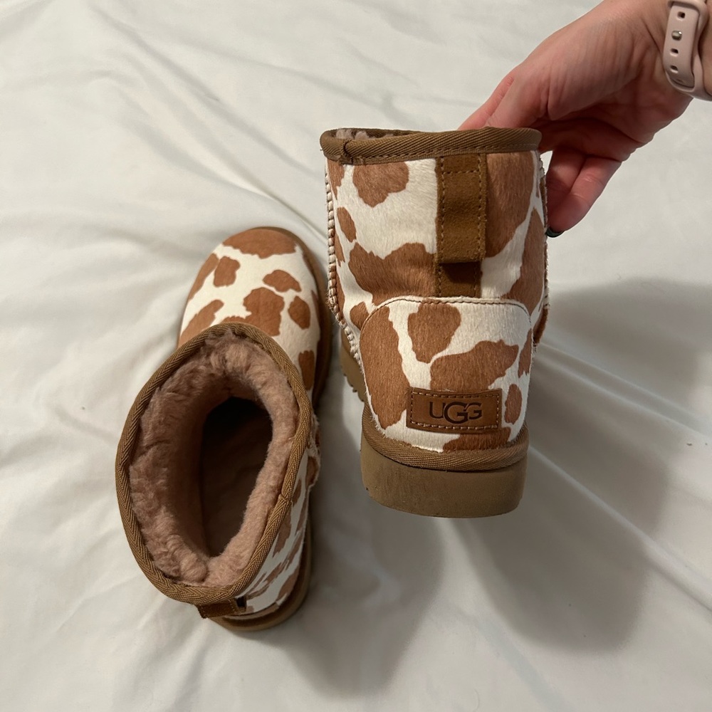 Cowprint uggs